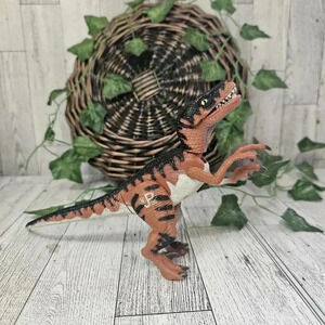 Vintage 1997 Kenner Lost World Jurassic Park Velociraptor JP06 - incomplete